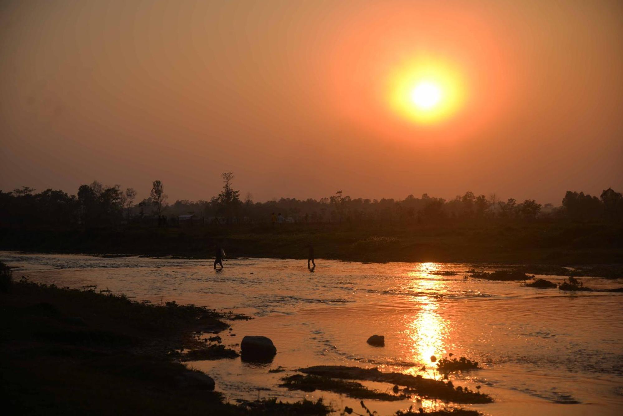 Greenland Safari, Sauraha Buitenkant foto