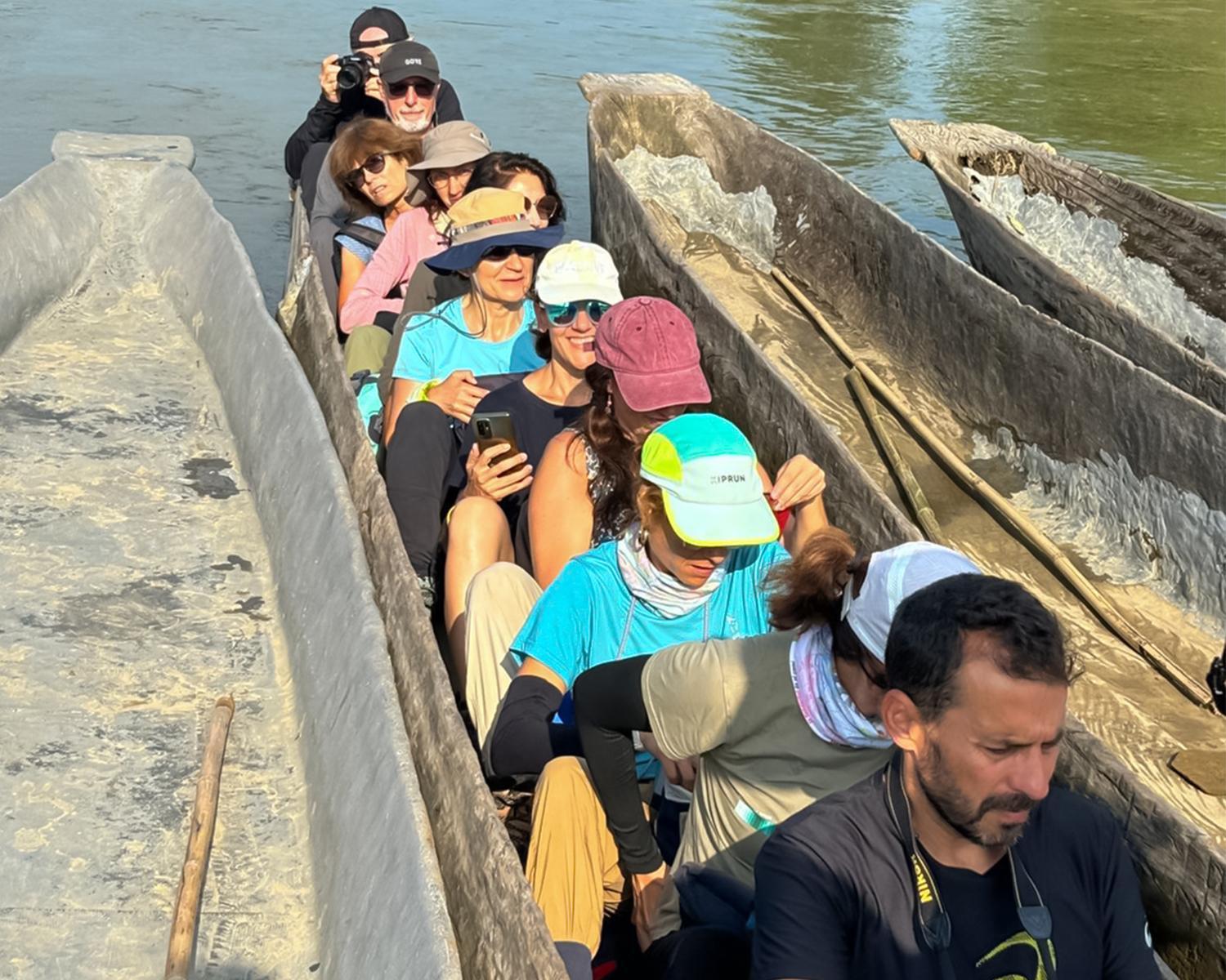 Greenland Safari, Sauraha Buitenkant foto